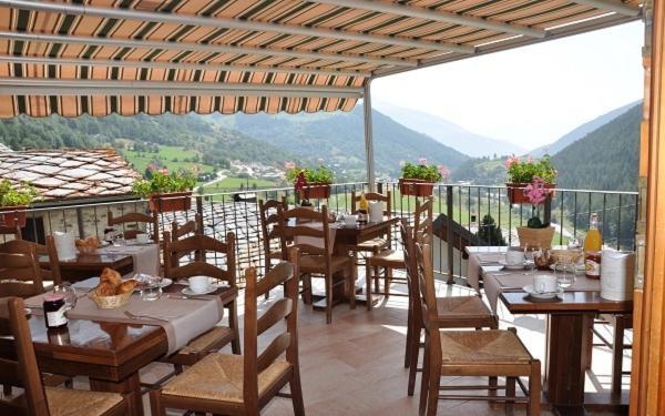 Mont Velan Chambres & Restaurant Saint-Oyen Экстерьер фото