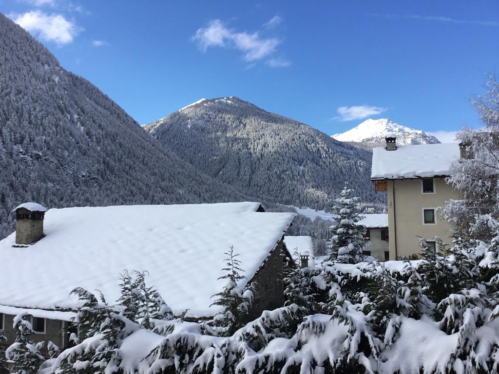 Mont Velan Chambres & Restaurant Saint-Oyen Экстерьер фото