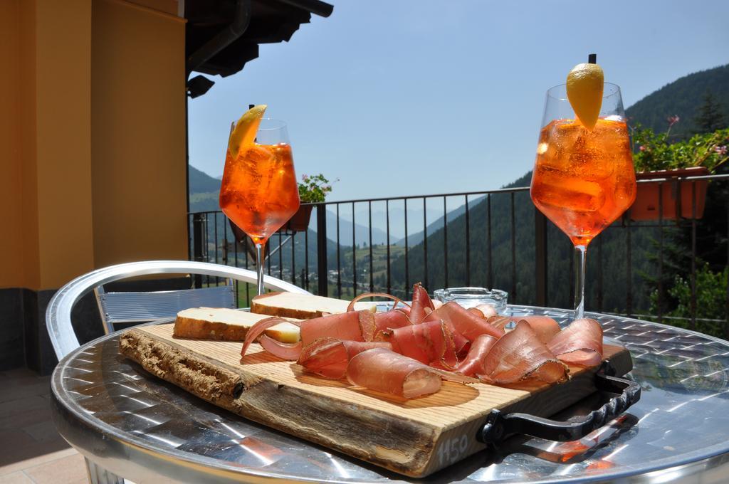 Mont Velan Chambres & Restaurant Saint-Oyen Экстерьер фото