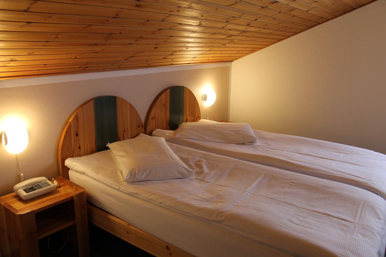 Mont Velan Chambres & Restaurant Saint-Oyen Экстерьер фото